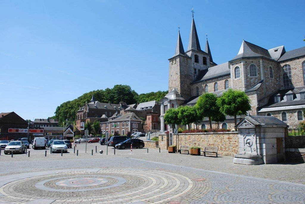 Amay, commune de la vallée de la Meuse entre Huy et Engis
